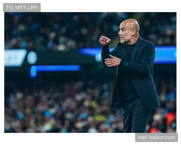 瓜迪奥拉场边凝神观看点球大战,赛后第一时间拥抱安切洛蒂 瓜迪奥拉场边凝神观看点球大战,赛后第一时间拥抱安切洛蒂